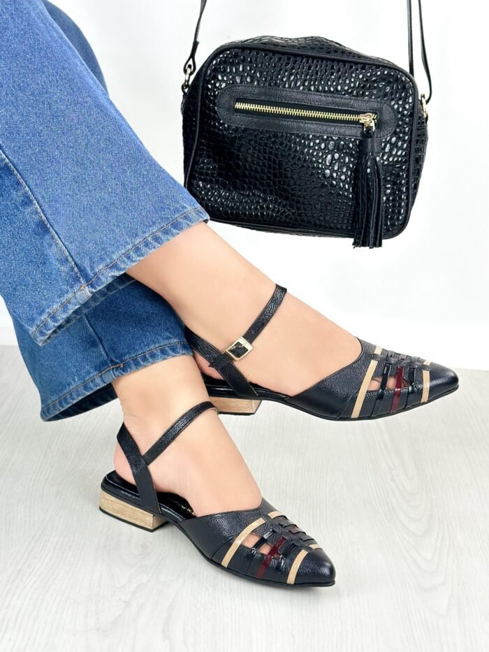 TACON EN CUERO NEGRO 1235