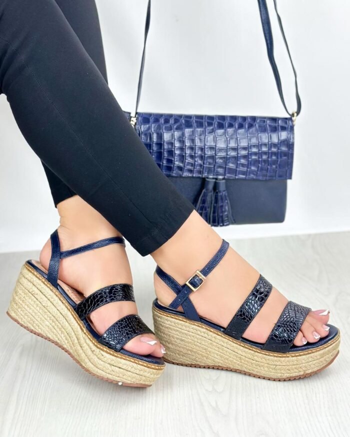 PLATAFORMAS EN CUERO AZUL W141