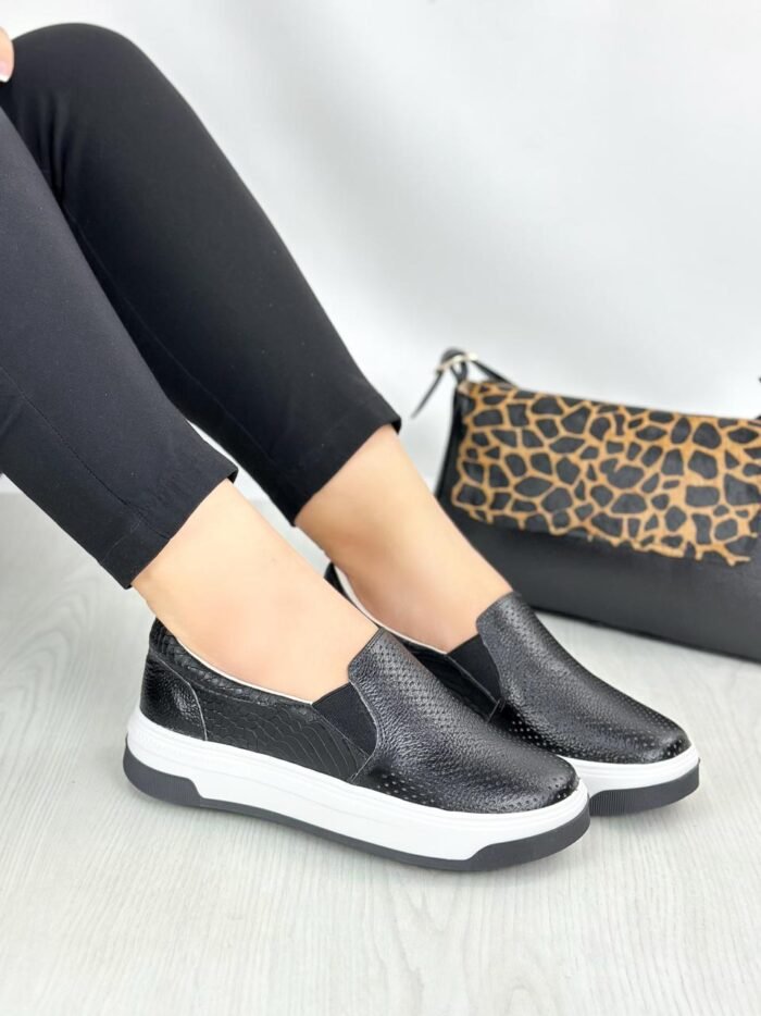 TENIS NEGROS DP21