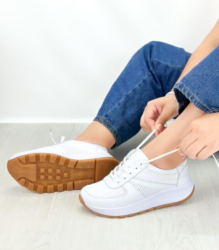 TENIS BLANCOS 667