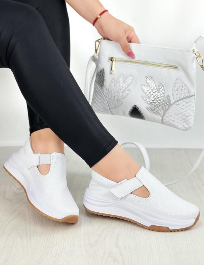 TENIS BLANCOS 685