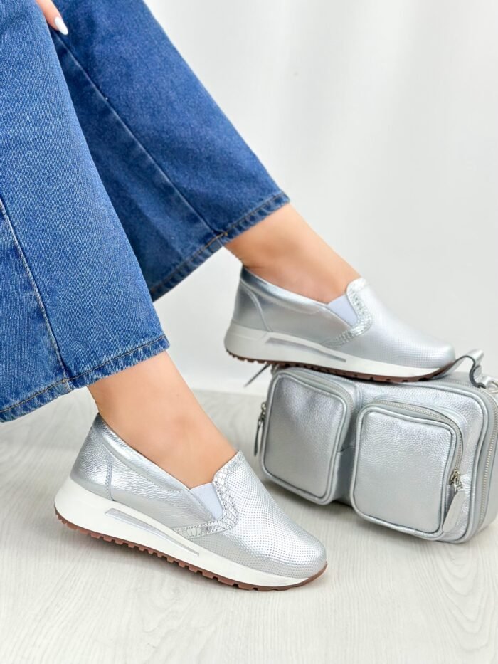 TENIS PLATA CUERO 715