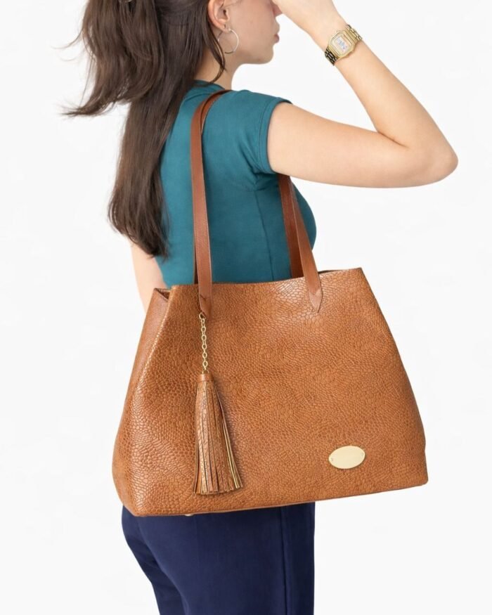 Bolso Amplio en Cuero Baltimore Elegante y Funcional - 0014