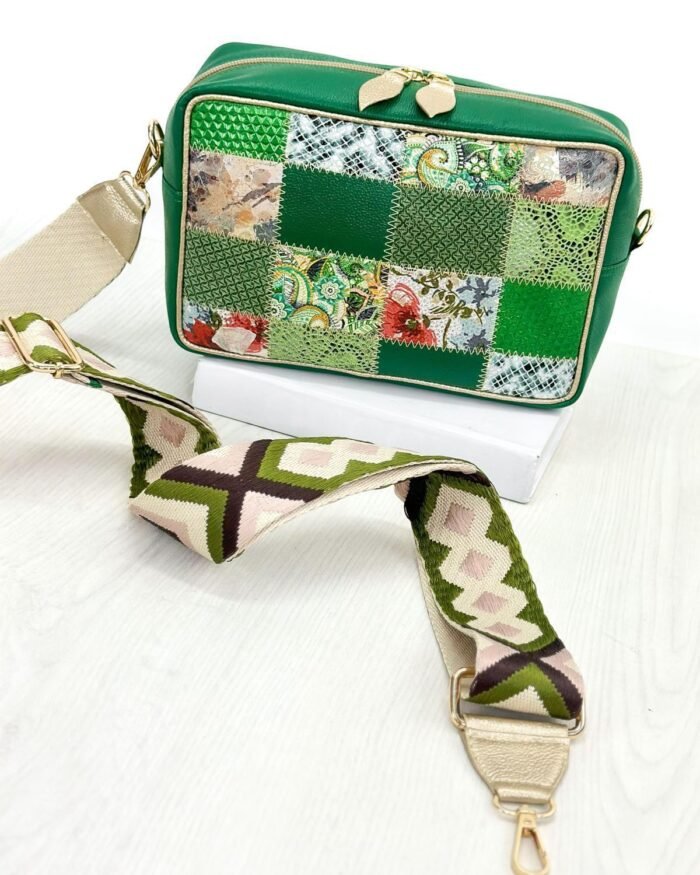 Bolso Manos Libres en Cuero Versátil Chocolate y Verde - 113