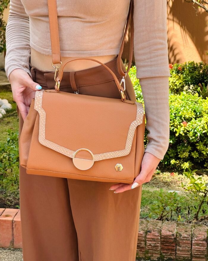 BOLSO EN CUERO 212
