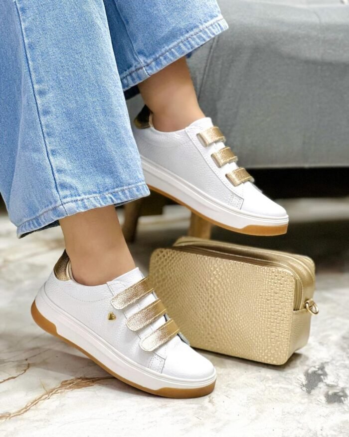 TENIS BLANCO X DORADO CUERO 700
