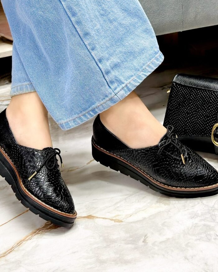 BALETA NEGRA CUERO C001