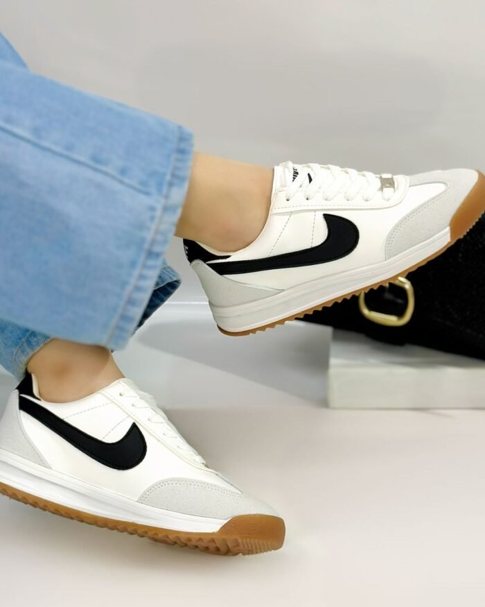 TALCO NEGRO NIKE SINTÉTICO