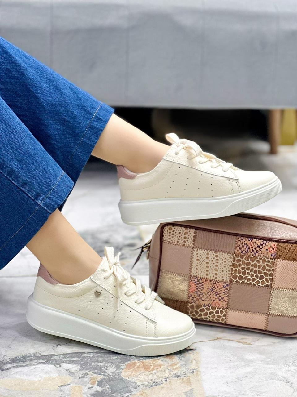 675 PARIS TALCO TAUPE